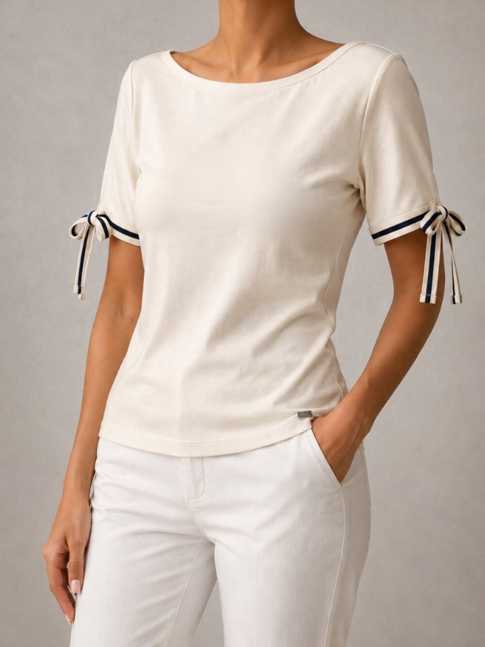 Lauren Ralph Lauren White Blouse w/Bow in Sleeves Accent Large